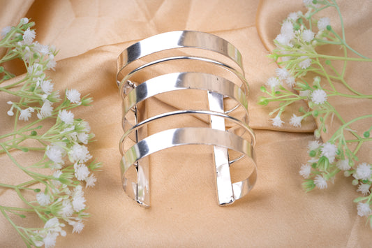 Iris Handcuff