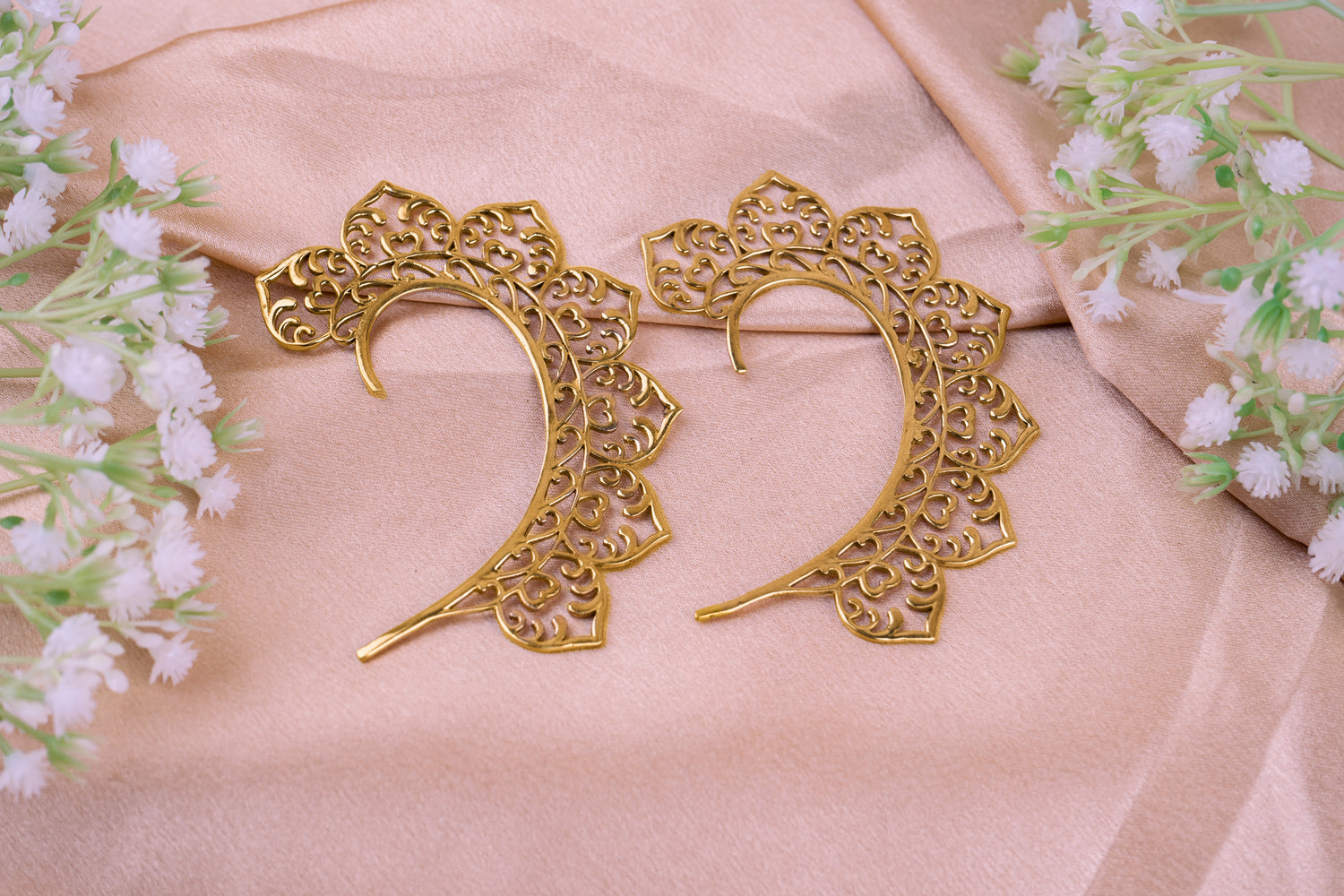 Earcuffs